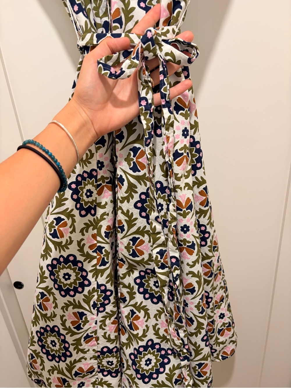 Boden Sleeveless Floral Midi Dress - Picture 10 of 15